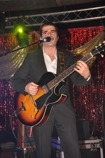 min 2010 11 13 fous swing 103